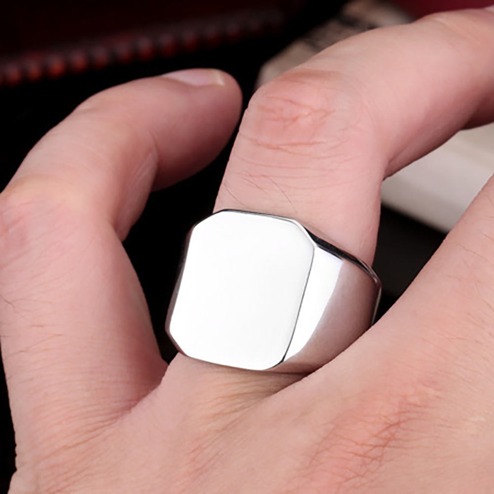 男性用の正方形の大きな幅のサインリング,無料の彫刻,シルバー - Titanium Steel Ring のレビューと価格