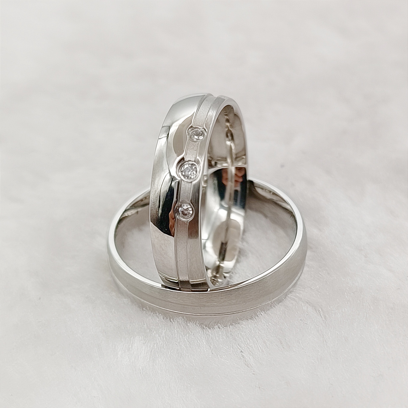 記念日、婚約、ロマンチックなセレモニー用のマッチング結婚指輪 - Titanium Steel Ring のレビューと価格
