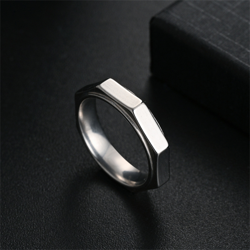 5 ミリメートルファッション六角チタン鋼リングナット形状不安 - Titanium Steel Ring のレビューと価格